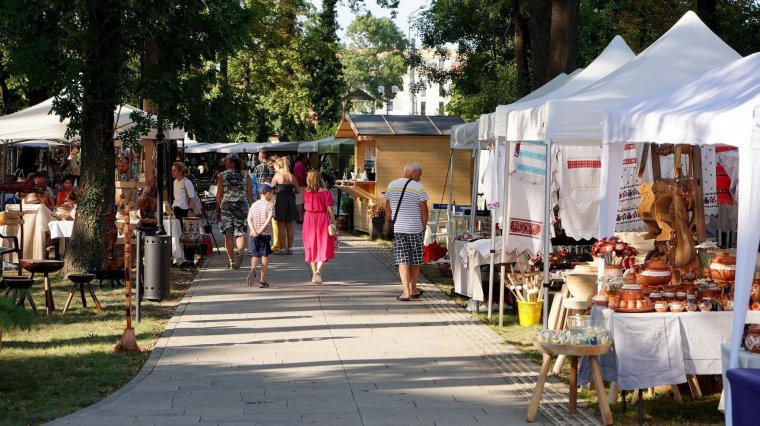 Népi Mesterek Vására a múzeumkertben