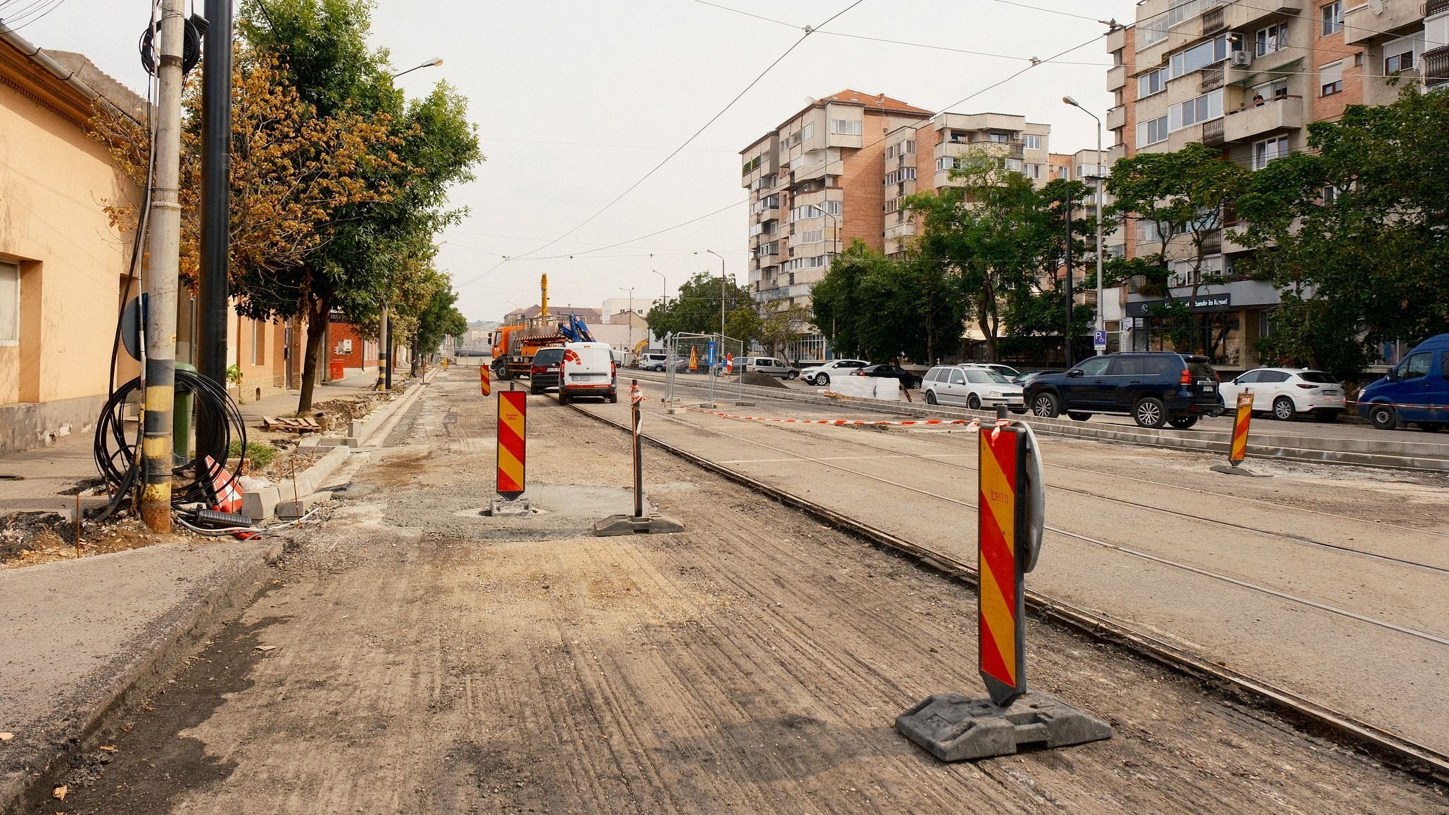 Csak októberben lesz villamos- és buszközlekedés a Decebal úton