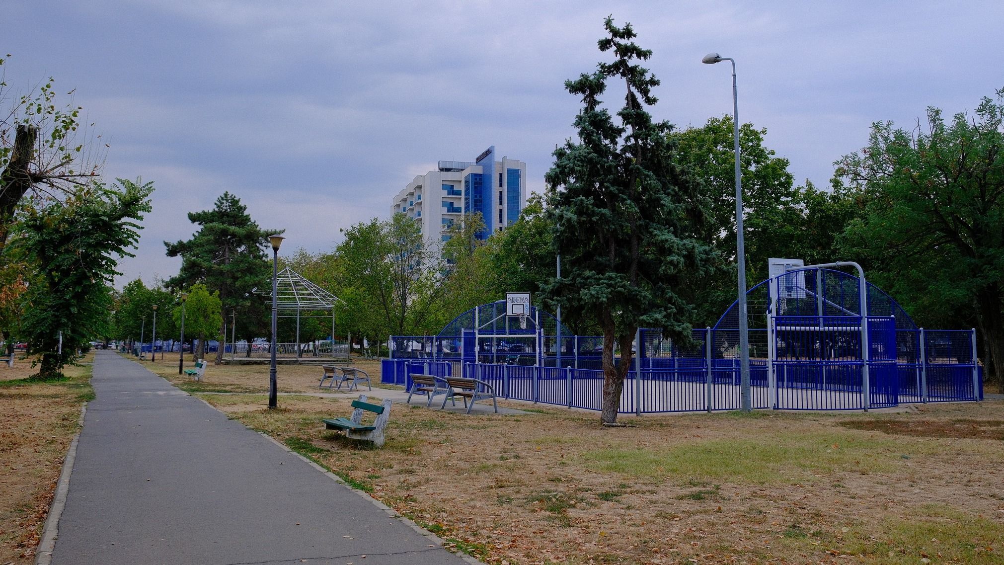 Tiltakozás a nagyváradi Bunyitay liget felújítása ellen