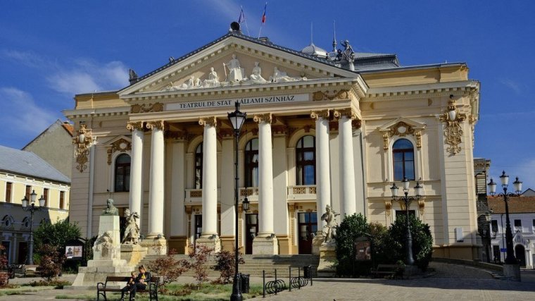 A Szigligeti Színház előadásai augusztusban és szeptemberben