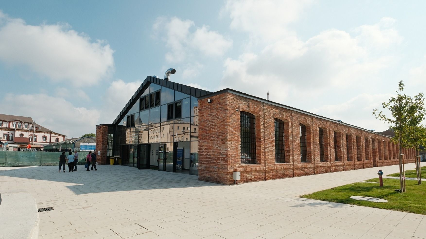 Felavatták a váradi nagypiac csarnokát