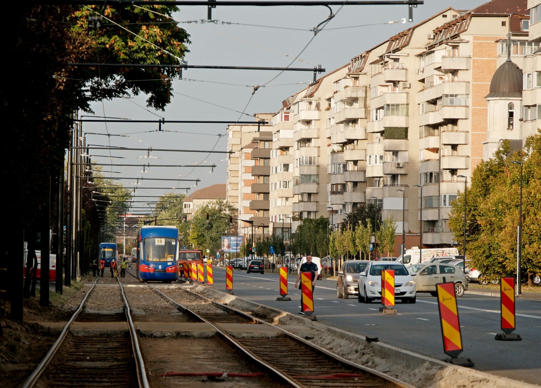 Feltorlódott gépkocsiforgalom a tanévkezdés napján