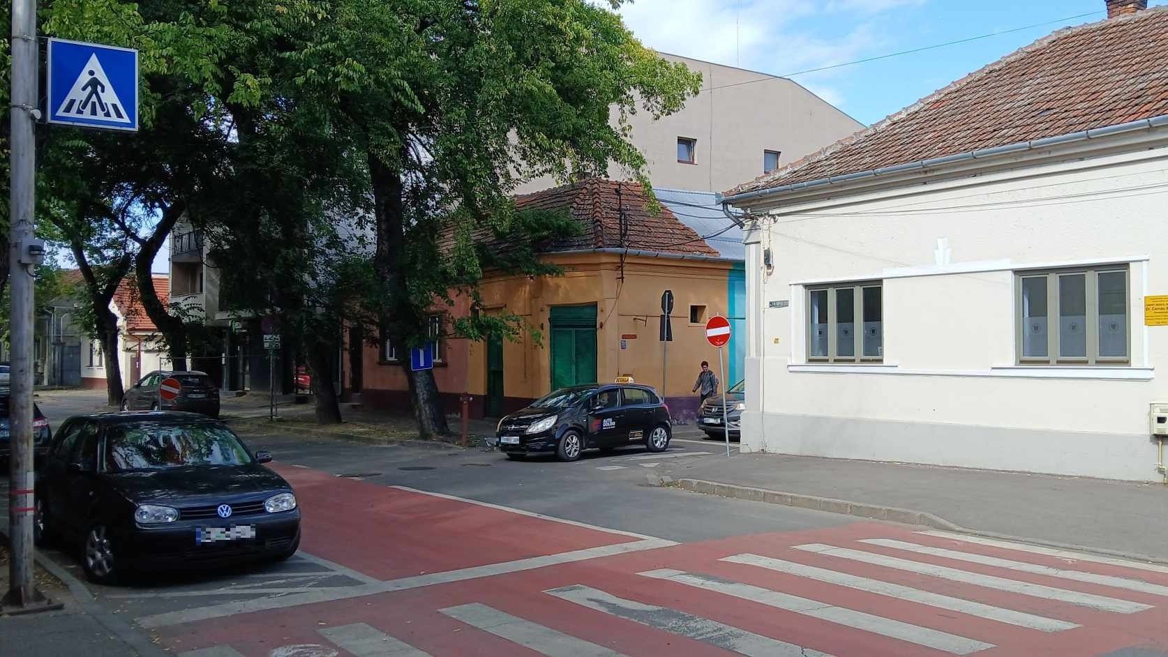 Ingatlanokat bontanak le a körforgalom kialakításáért