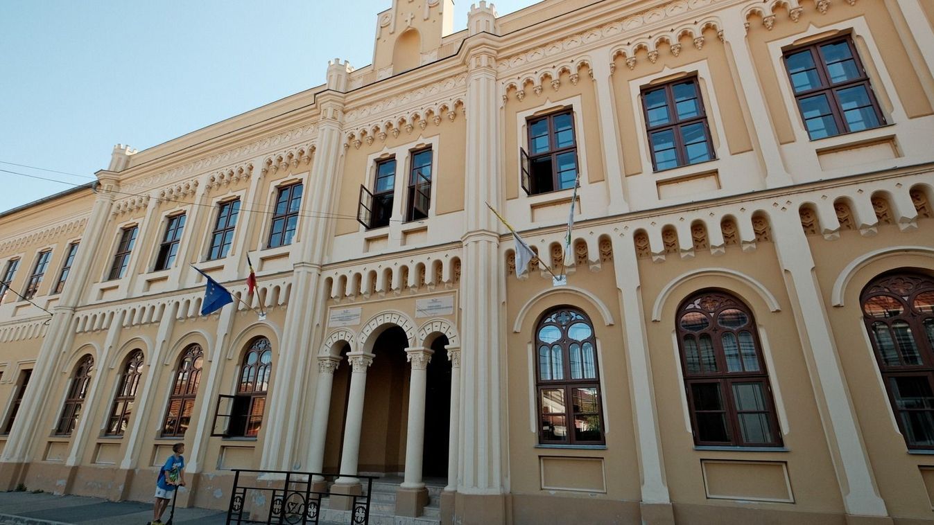 Nyílt napot tartanak a váradi Szent László Líceumban