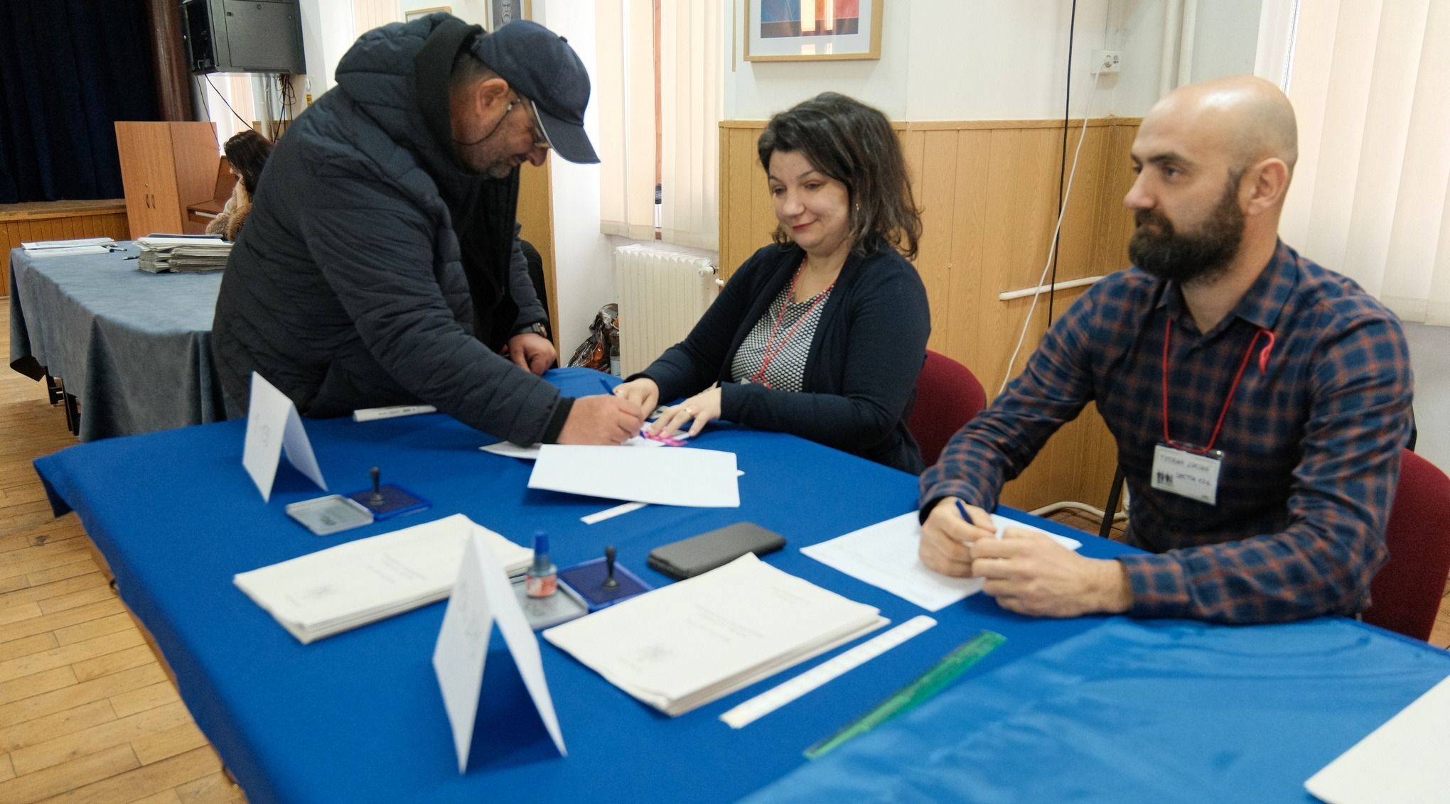 Hétfőre halasztották az első forduló eredményének érvénytelenítését kérő beadvány megvitatását