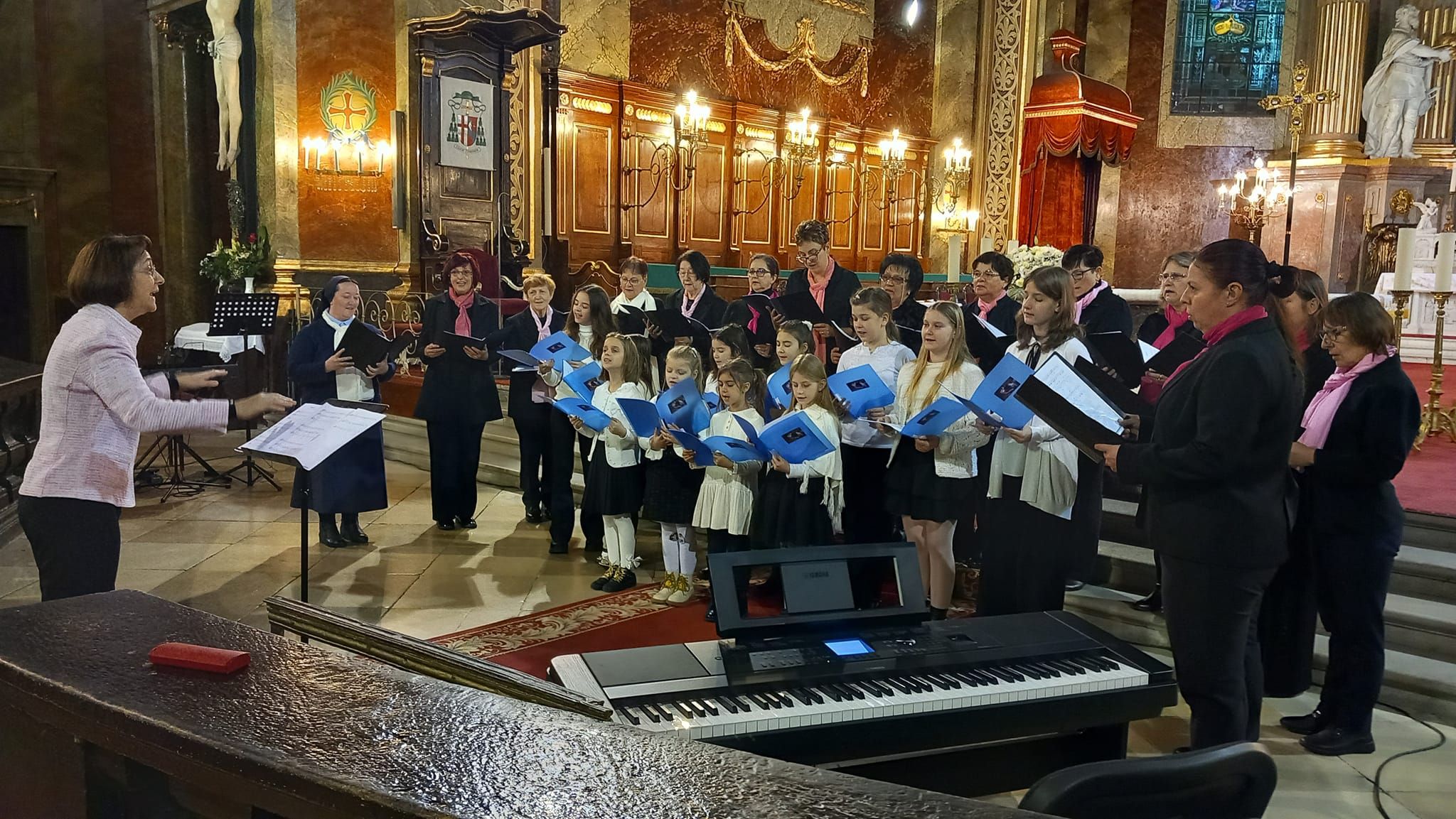 Egyházmegyei kórustalálkozót tartottak a nagyváradi székesegyházban