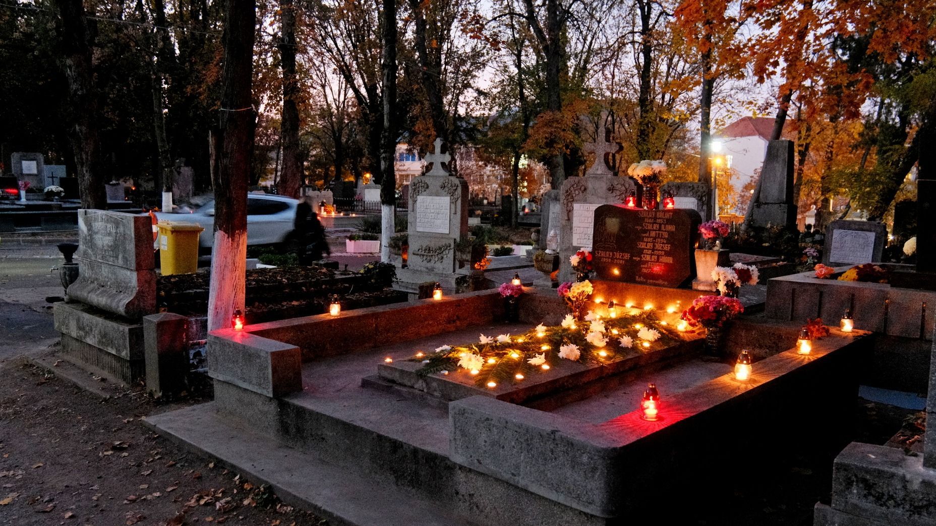 Emlékezés az elhunytakra