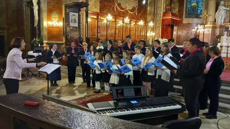Egyházmegyei kórustalálkozót tartottak a nagyváradi székesegyházban