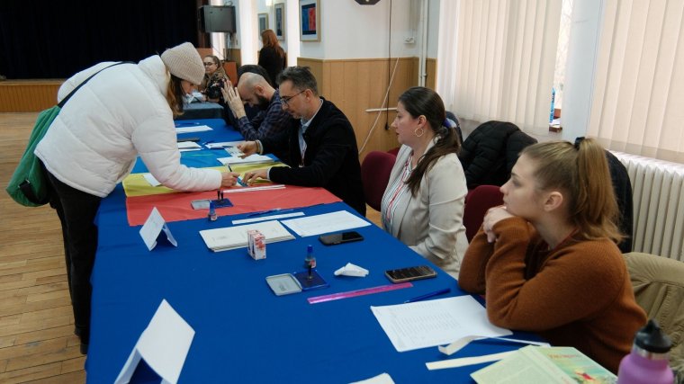 Zavartalanul zajlott a szavazás Bihar megyében ׀ FRISSÍTVE