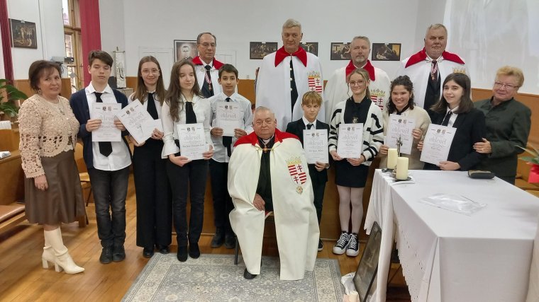 Ösztöndíjakat adtak át a Szent László Líceumban