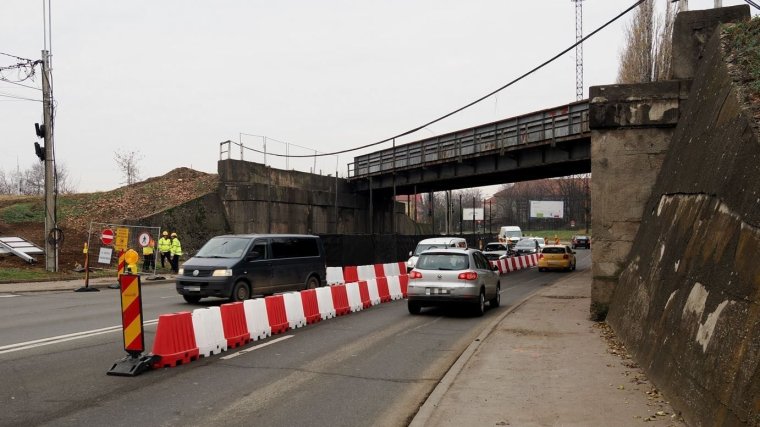 Forgalomkorlátozás Váradon a hídpillérek bontása miatt