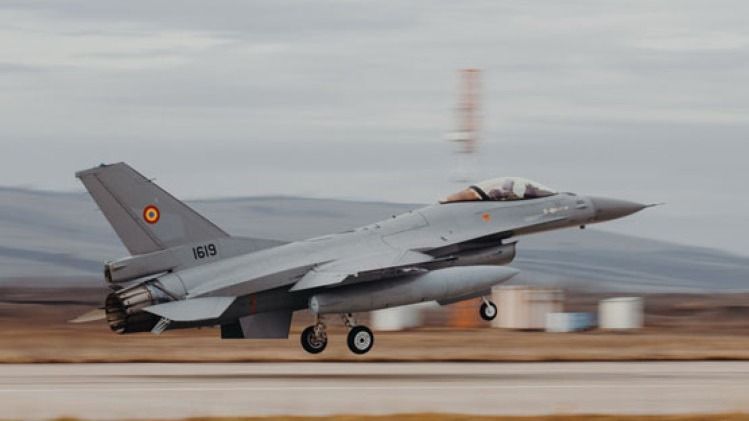 Költségvetés: a GDP legtöbb 2,5 százalékát fordítja Románia idén védelmi kiadásokra