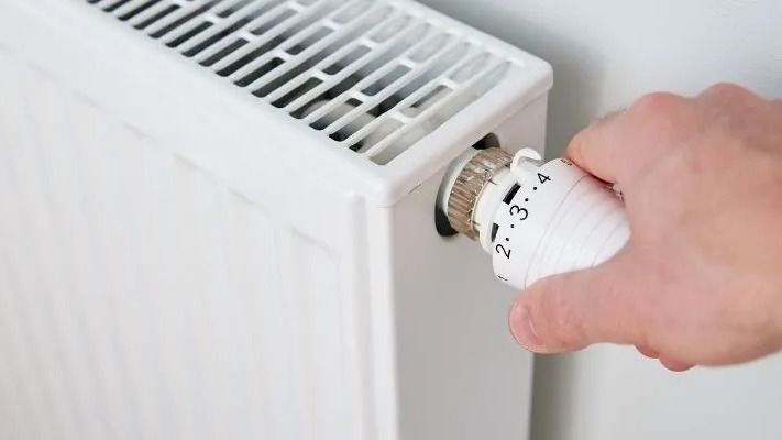 Idén 3 milliárd lejt különítettek el az ipari és a háztartási fogyasztók energiaár-támogatására