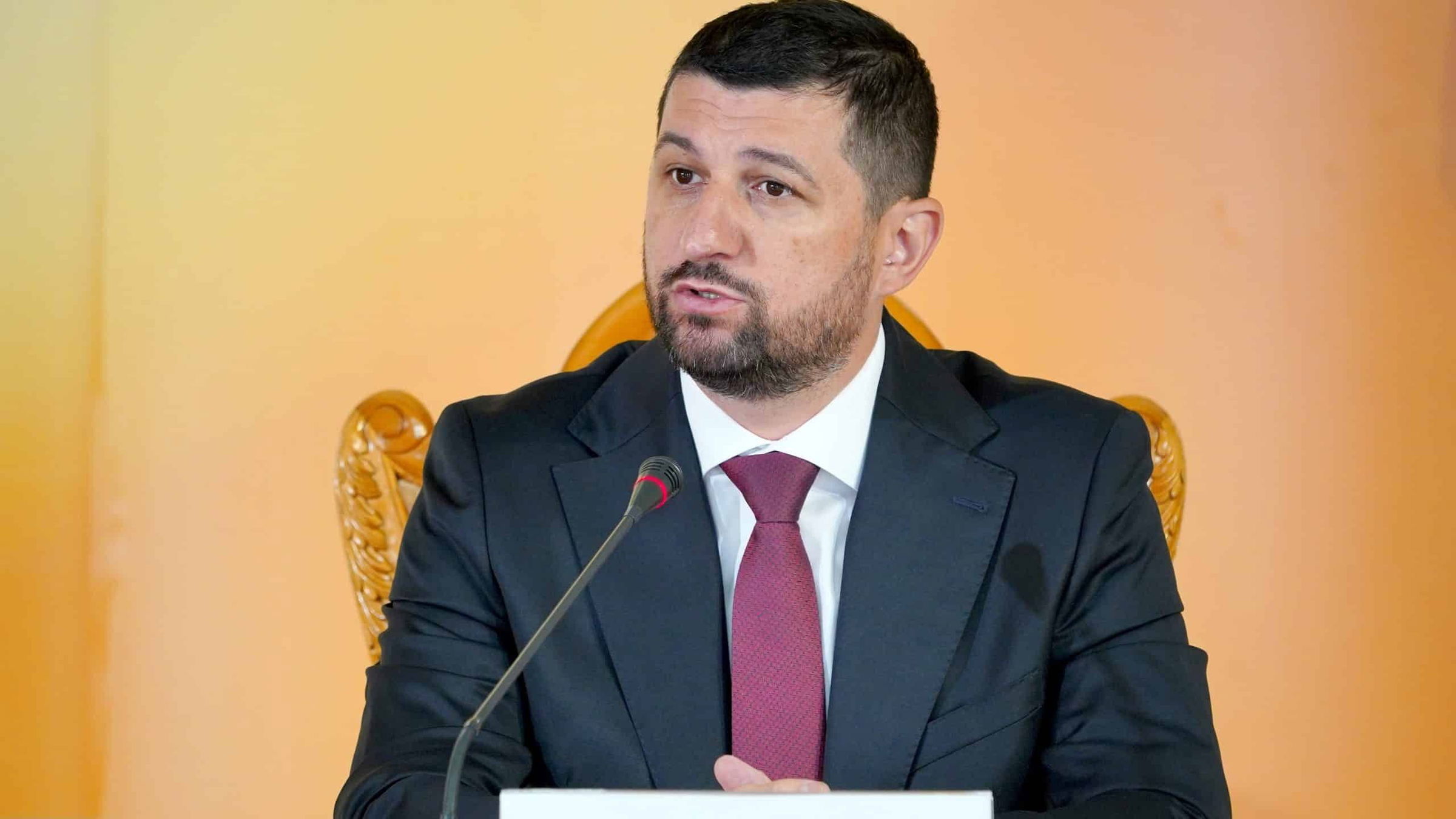 Marius Lulea: az AUR hetente fog tiltakozó akciókat szervezni válaszként a kormány visszaéléseire