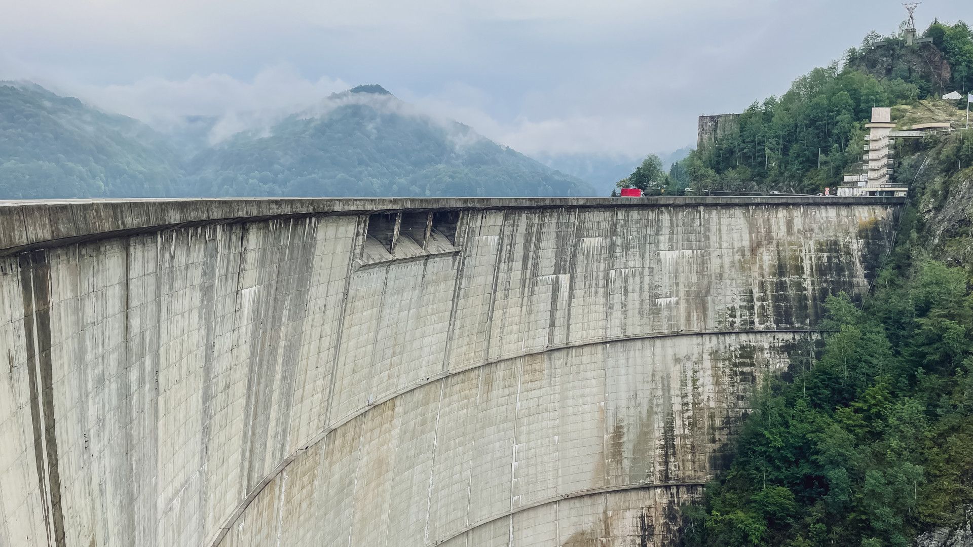 Feljelentette Mircea Fechet és Sebastian Burduja a romániai gátak lerombolásáról szóló álhírek terjesztőit