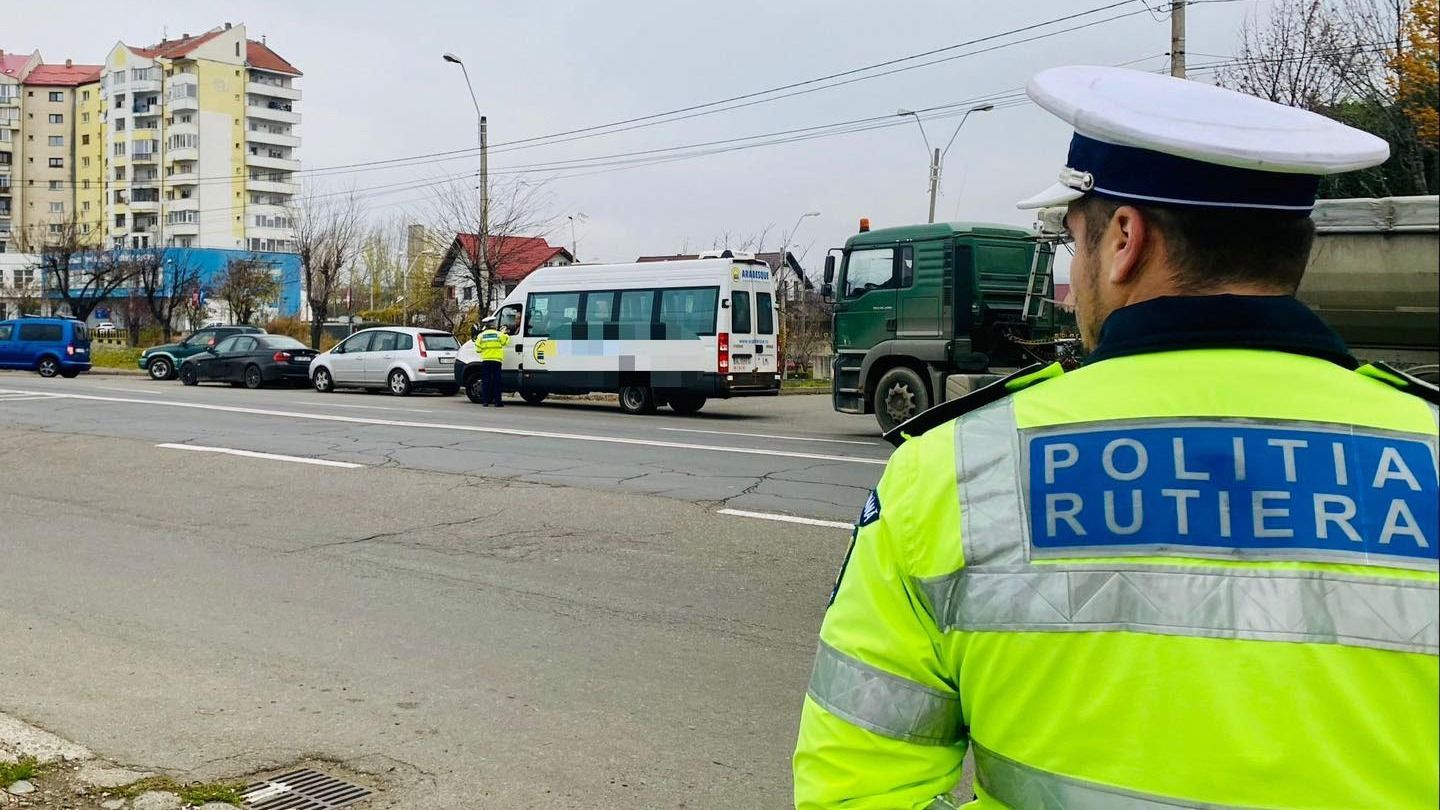 Büntettek a közúti rendőrök