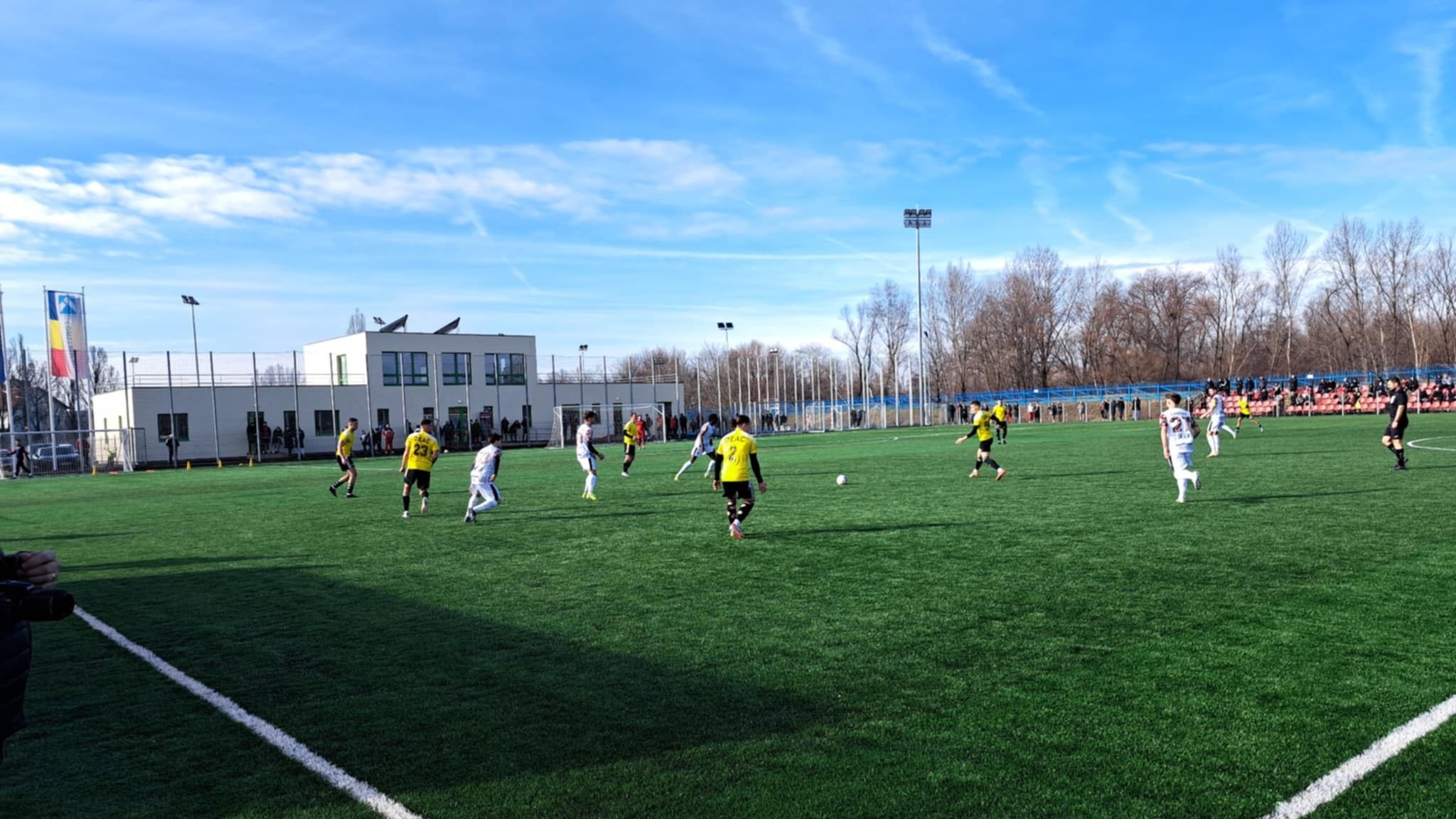 Pörgős meccsen nyertek a piros-kékek