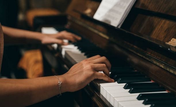 Sikeresen zárult a nemzetközi színvonalú zongora mesterkurzus és verseny