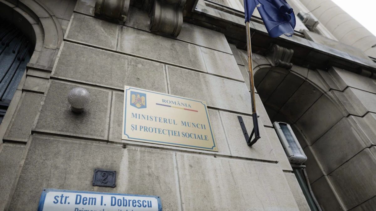 Kormány: A munkaügyi minisztériumot összevonják a családügyi és ifjúsági minisztériummal