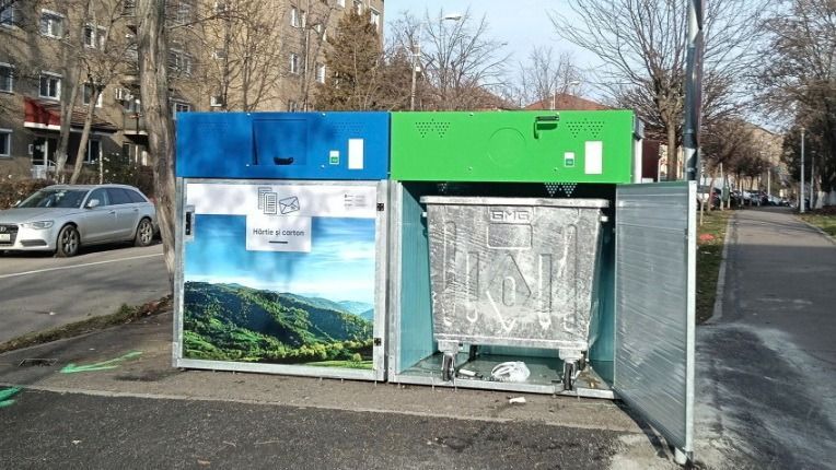 Több digitalizált hulladékszigetet megrongáltak Nagyváradon