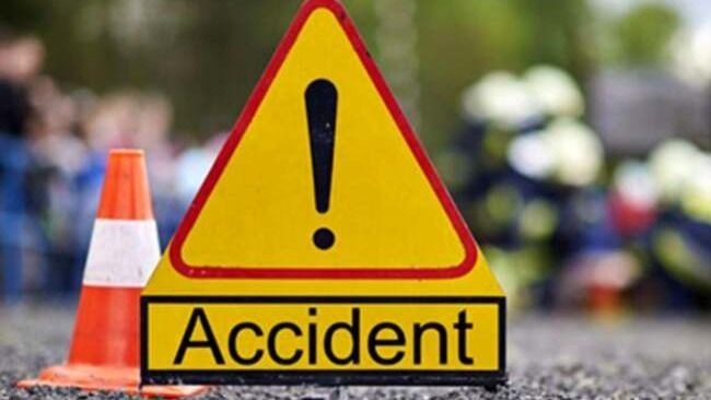 Szalagkorlátnak ütközött egy autó Nagyürögdnél