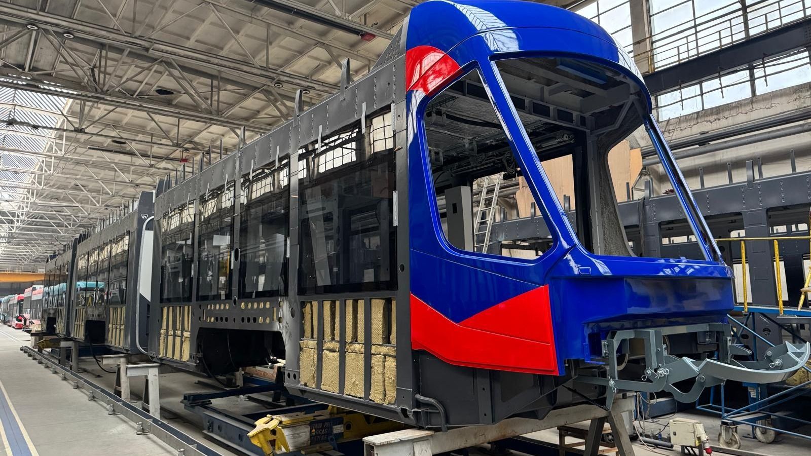 Jönnek a modern tömegközlekedési eszközök