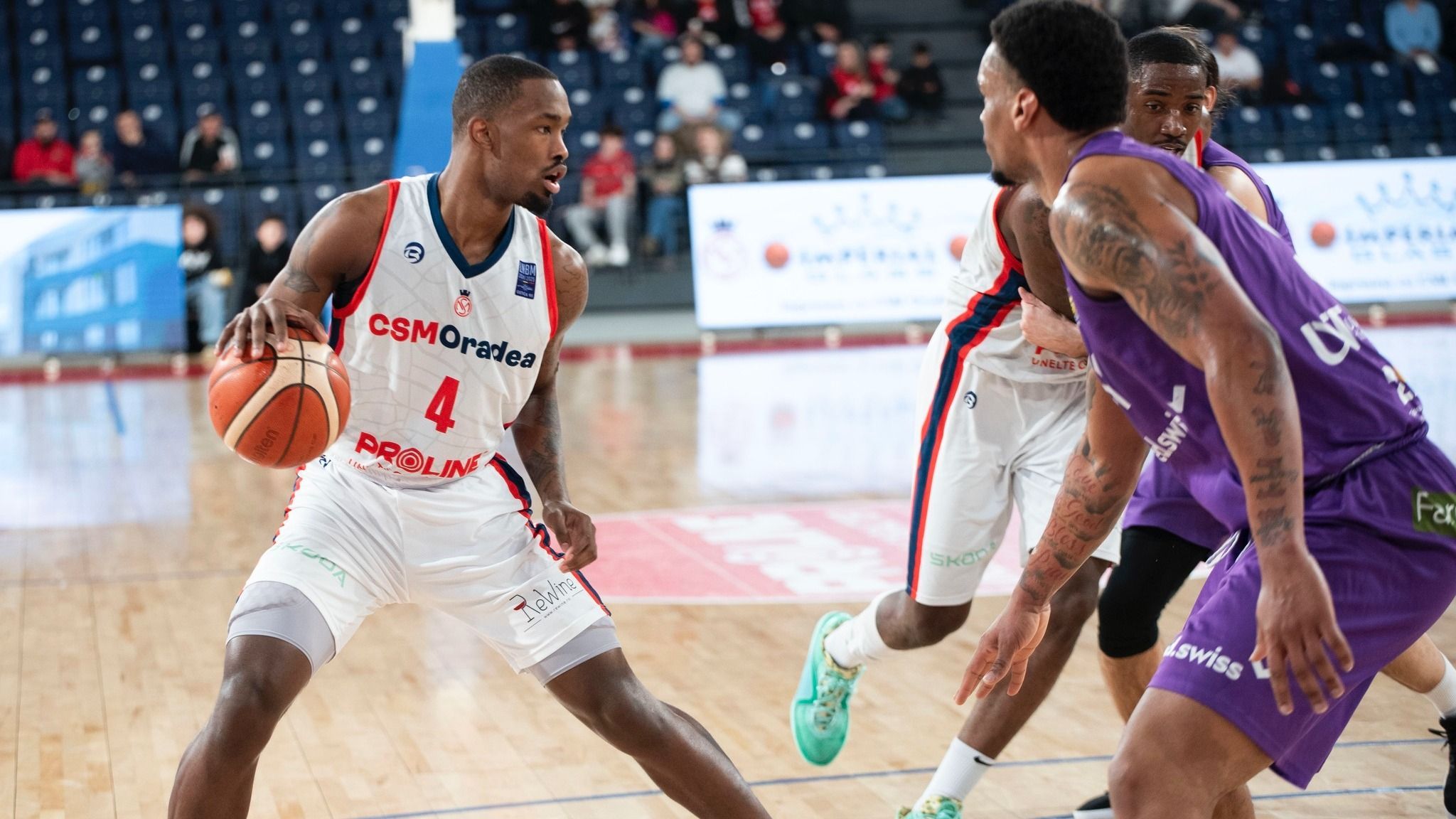 Megőrizné bajnoki veretlenségét a váradi kosárcsapat