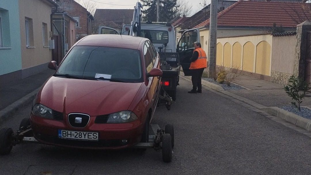 Elhagyott autót szállítottak el
