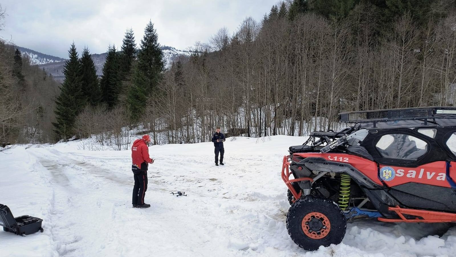 A Máramaros megyei hegyimentők péntek este feladták öt ukrán fiatalember keresését a Máramarosi-havasokban