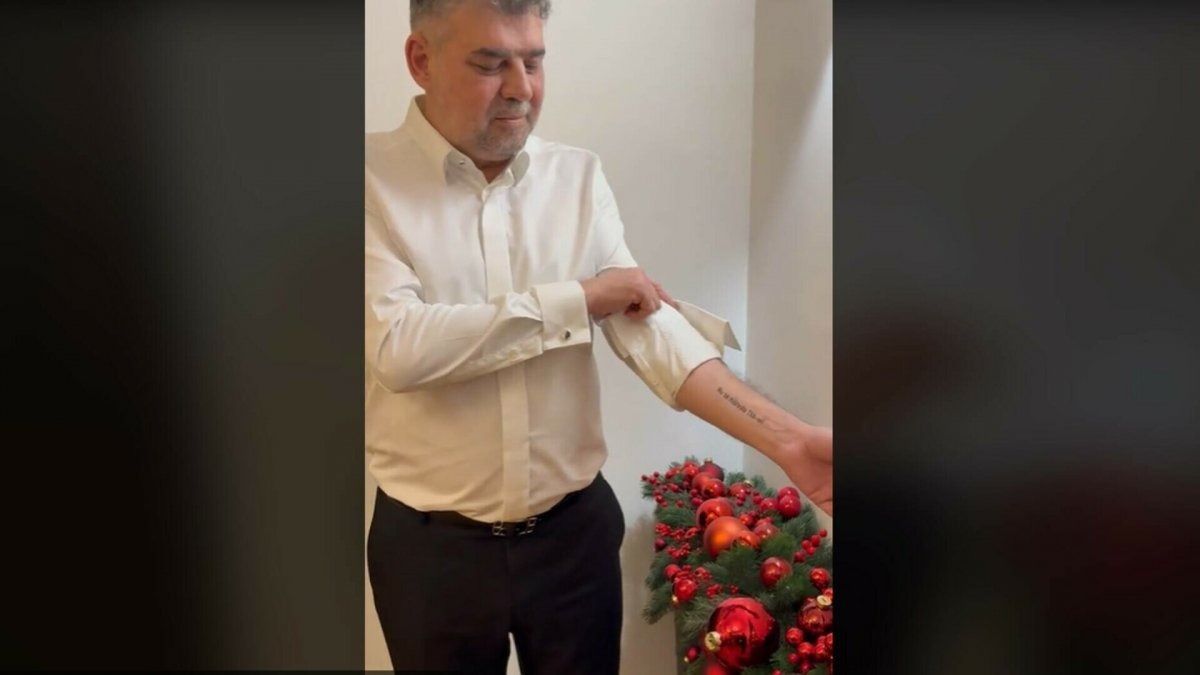 Ciolacu tetoválással is megerősítette, hogy az áfát nem emelik