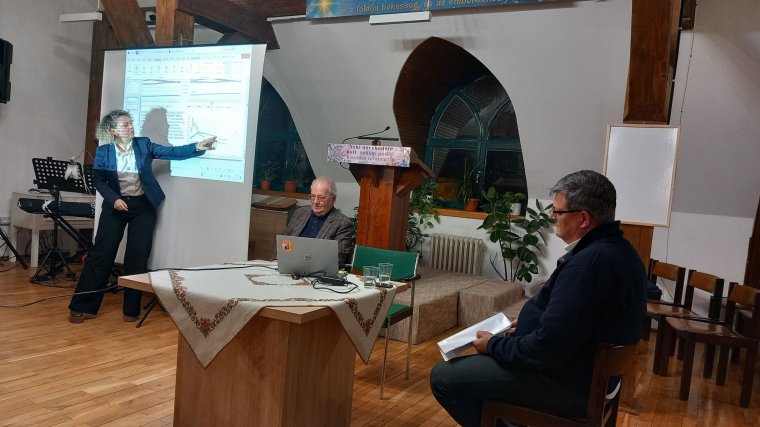 Évindító rendezvényt tartott a közgazdász-társaság