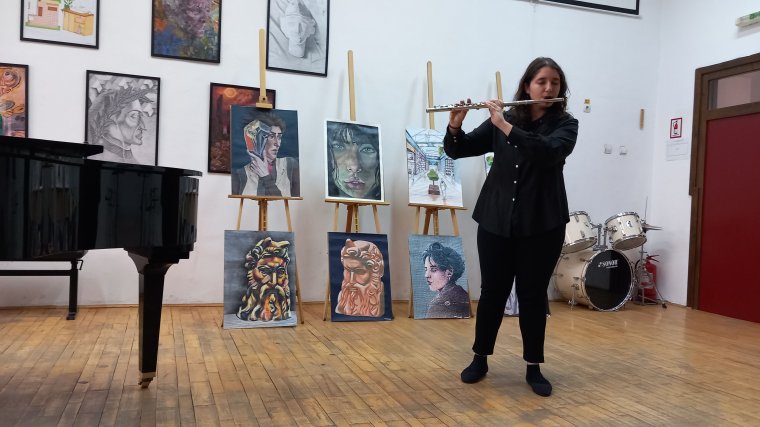 Folytatódott a Kéthetente két osztály kiállítássorozat