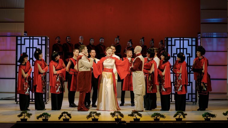 Nagyoperettel búcsúztatták az óévet a váradi színházban