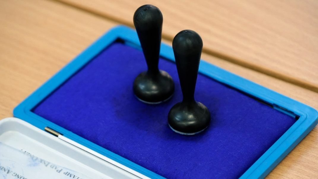 Politikai reklámokkal kapcsolatos új szabályokat fogadott el a kormány