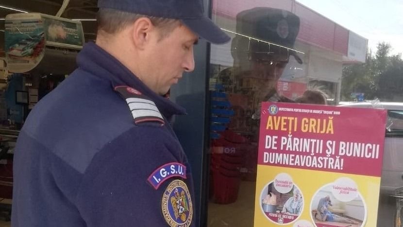 Idős asszonyt mentettek meg a tűzoltók