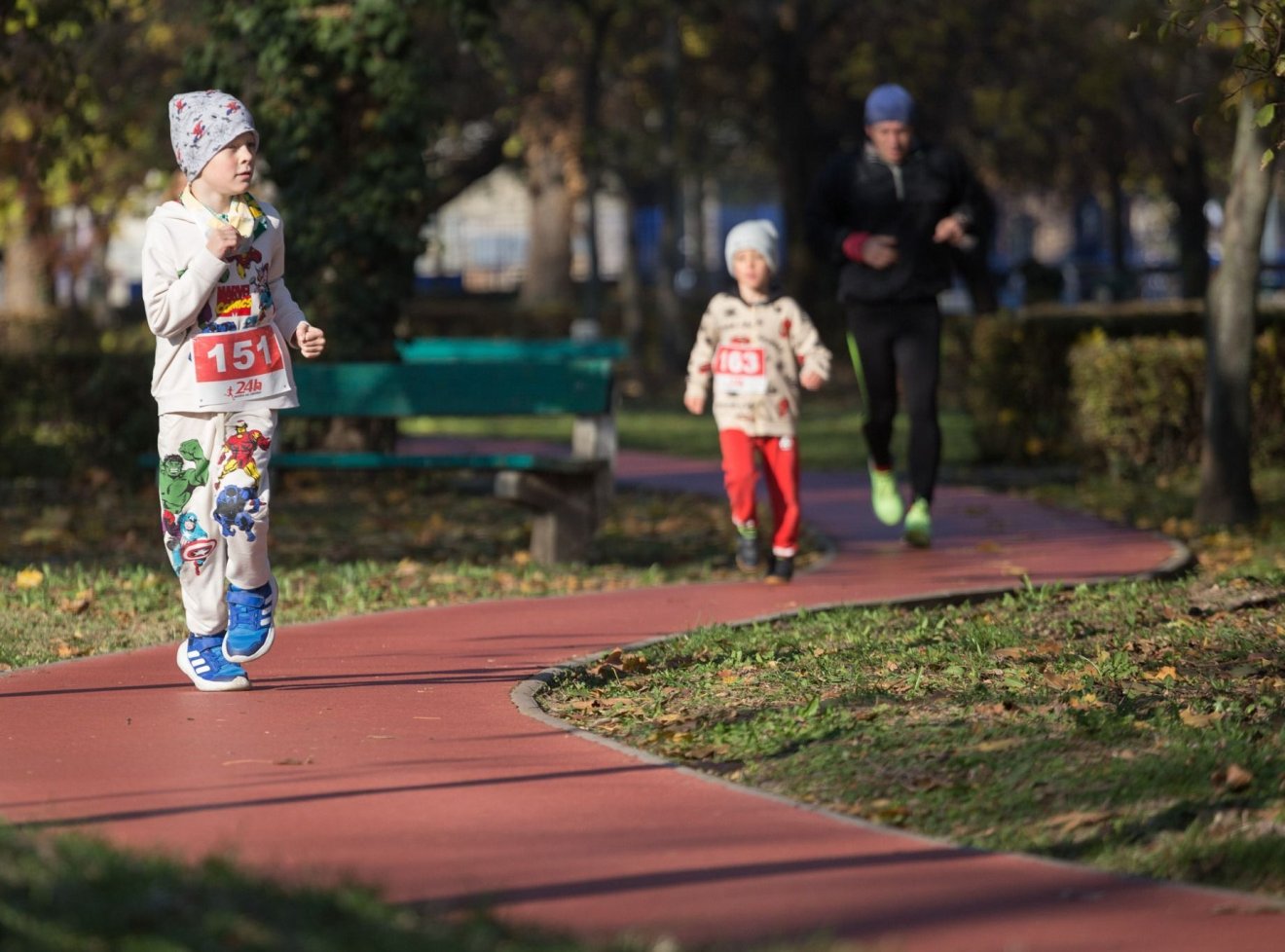 Defibrillátorral szerelnek fel tizenöt váradi tanintézményt