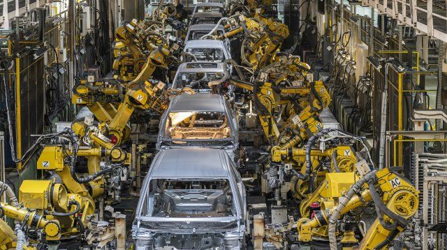 Decemberben éves összevetésben 0,7 százalékkal csökkentek az ipari termelői árak Romániában