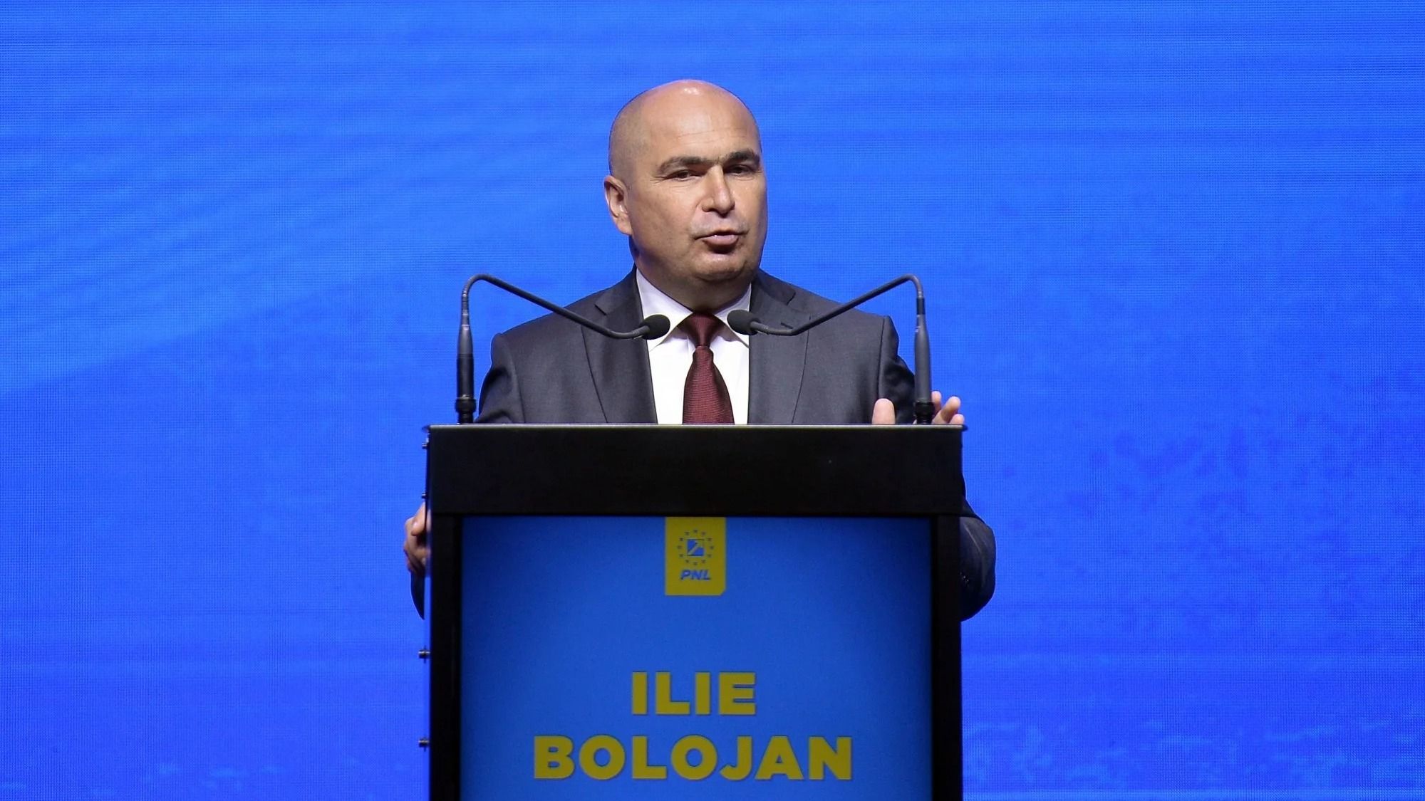 Bolojan: Felfüggesztem párttagságomat