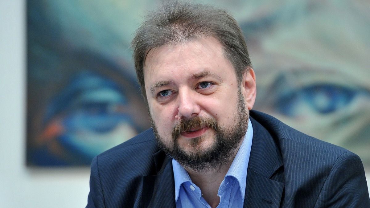 Pîrvulescu: Az államelnök lemondásával a válság mélyülni fog