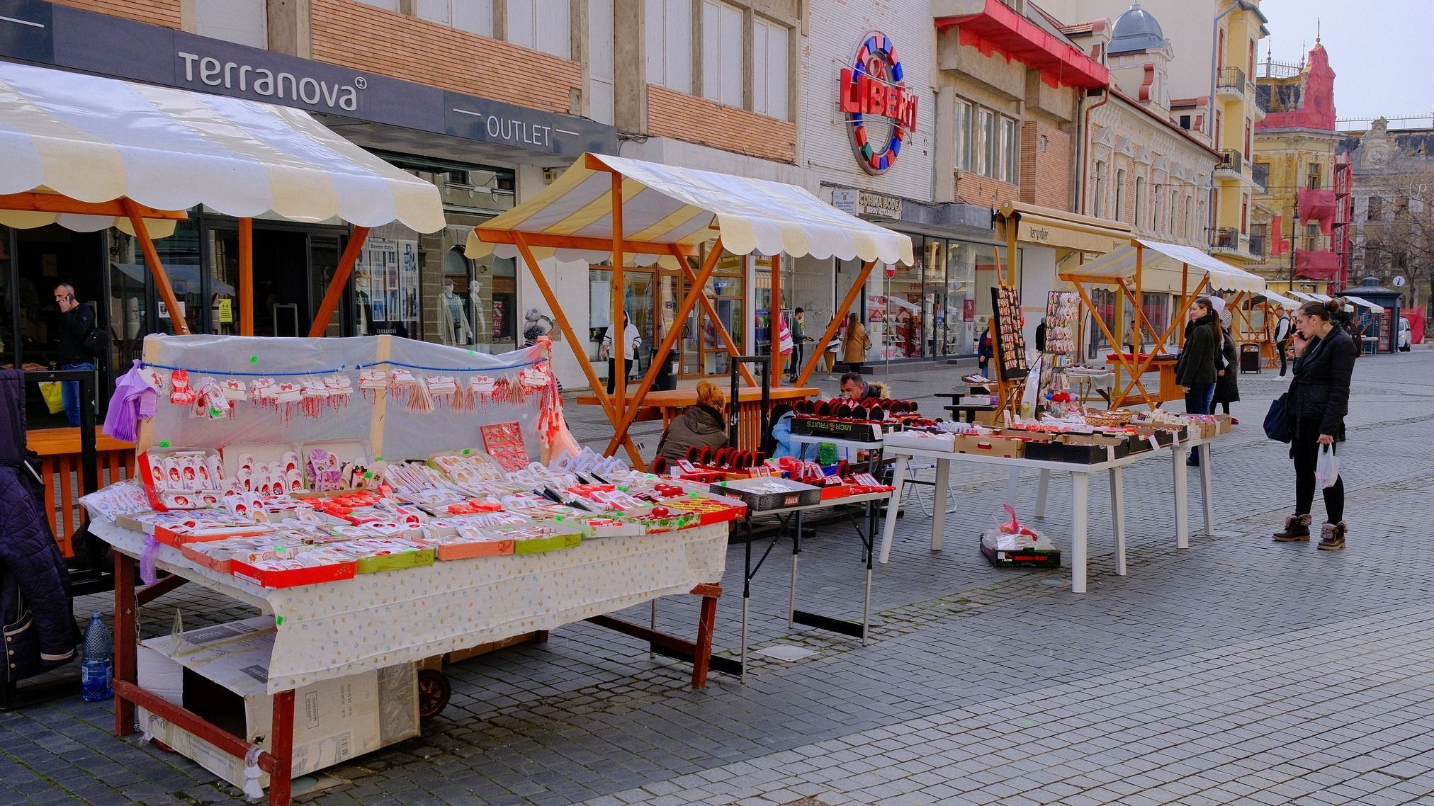 Virág- és márciuskaárusításra kijelölt helyek bérlése