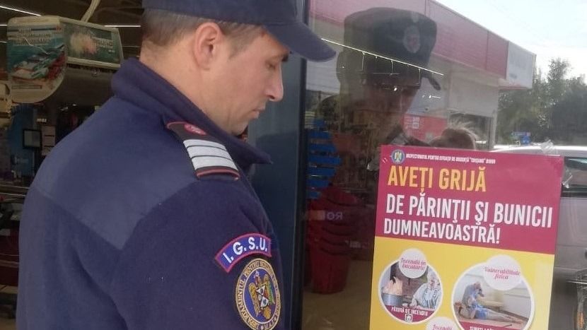 Idős asszonyt mentettek meg a tűzoltók