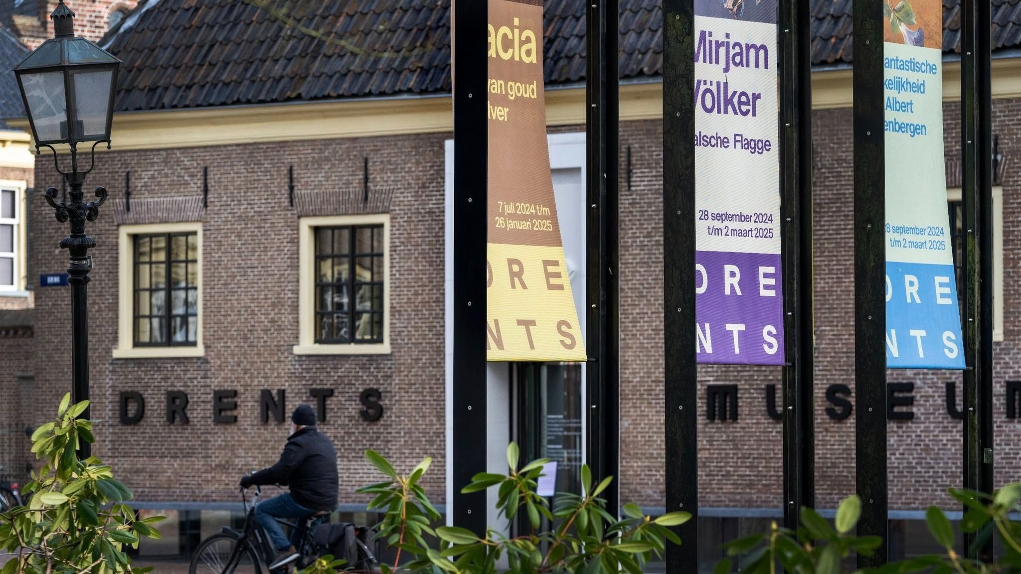 Műkincsrablás: két hétig előzetes letartóztatásban maradnak a gyanúsítottak