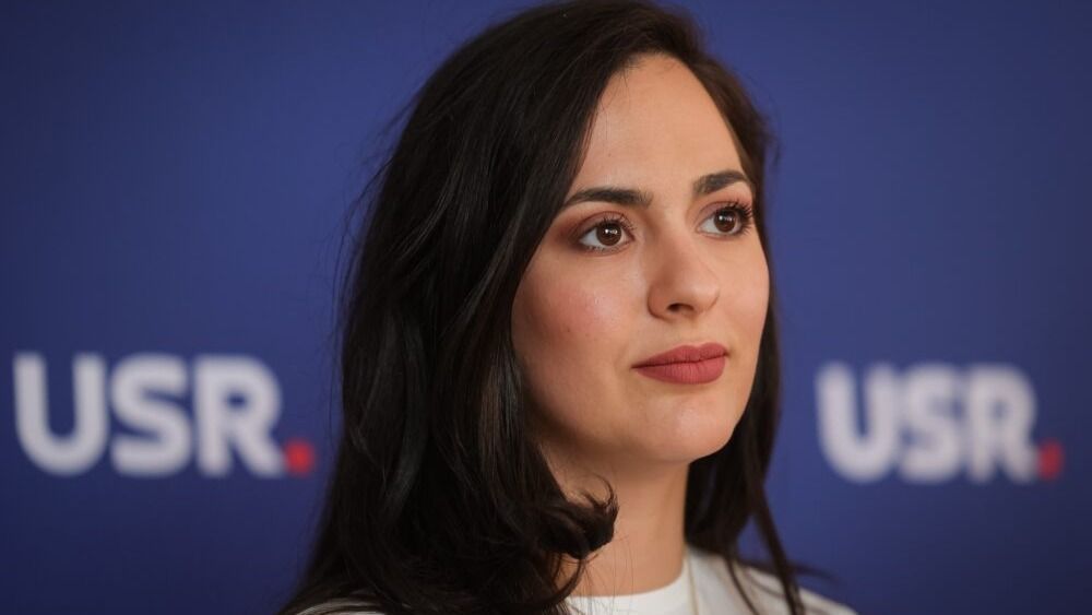 Az USR várja a parlamentbe a külügyminisztert ismertetni a kormány álláspontját az új nemzetközi helyzetről