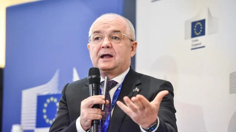 Emil Boc: A PNL-ben nem merült fel, hogy más államfőjelöltet állítsunk Crin Antonescu helyett