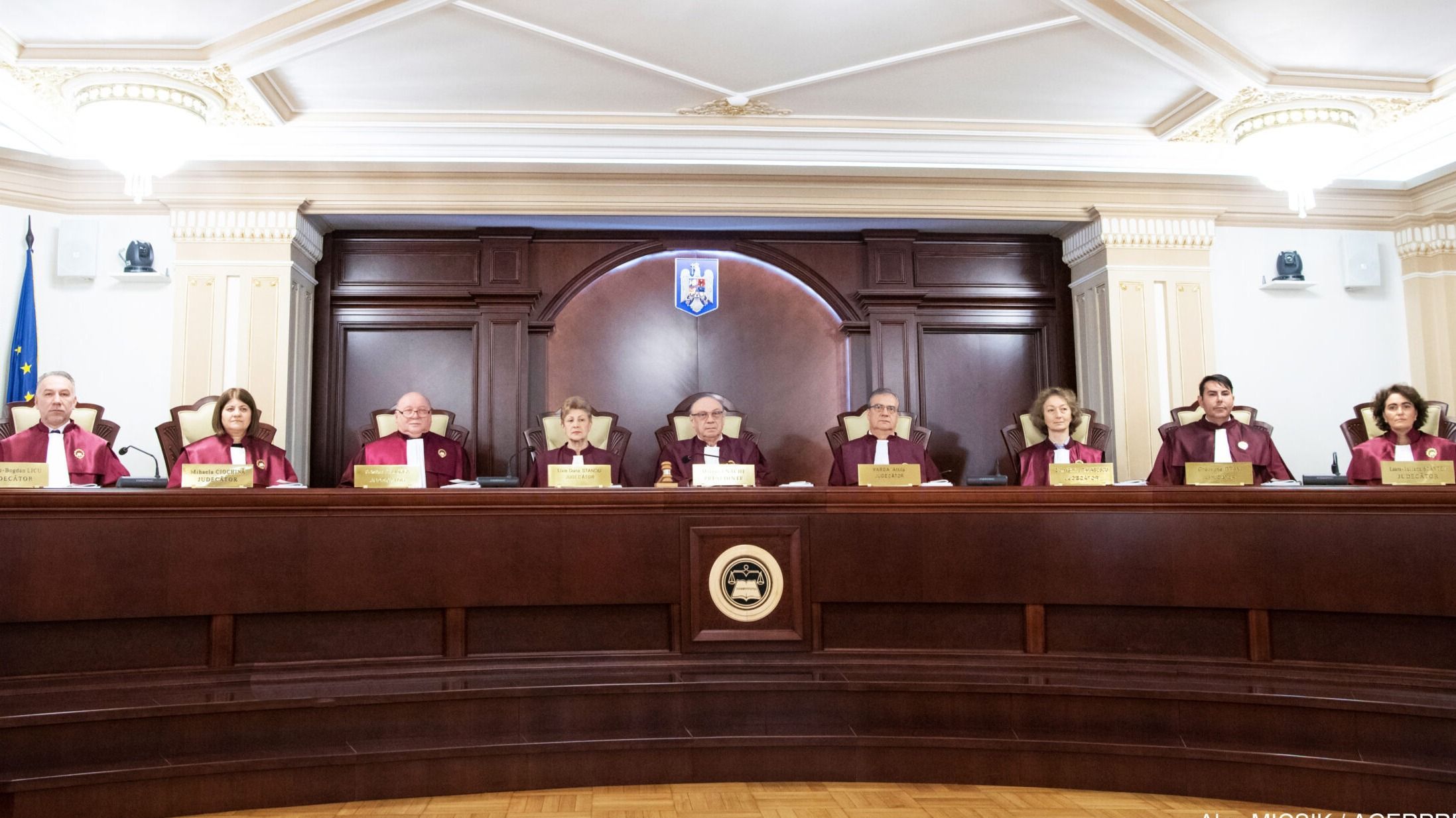 Hétszázezer lejre vásárolt volna gyógyszereket az alkotmánybíróság az intézmény alkalmazottainak és a nyugdíjas bíráknak