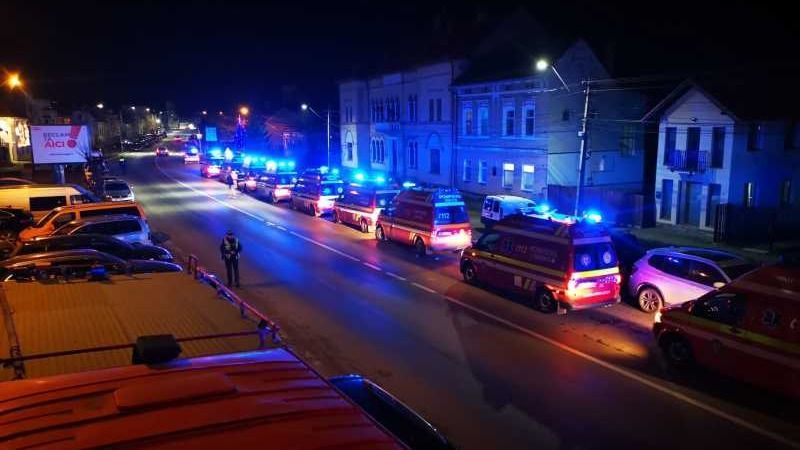 Maros megye: 30 személyt vittek be kórházba a szászrégeni bálról