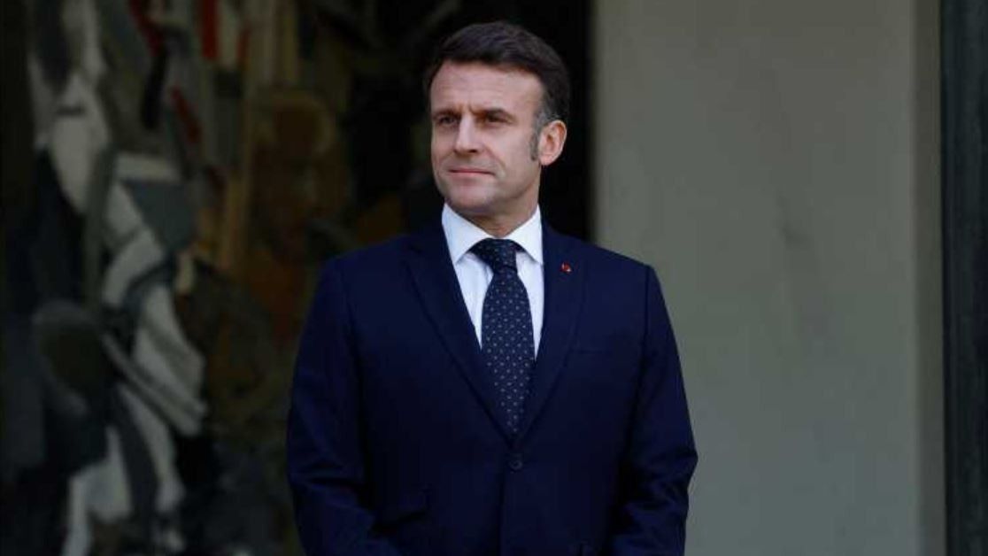 Macron hivatalában fogadja Ilie Bolojant