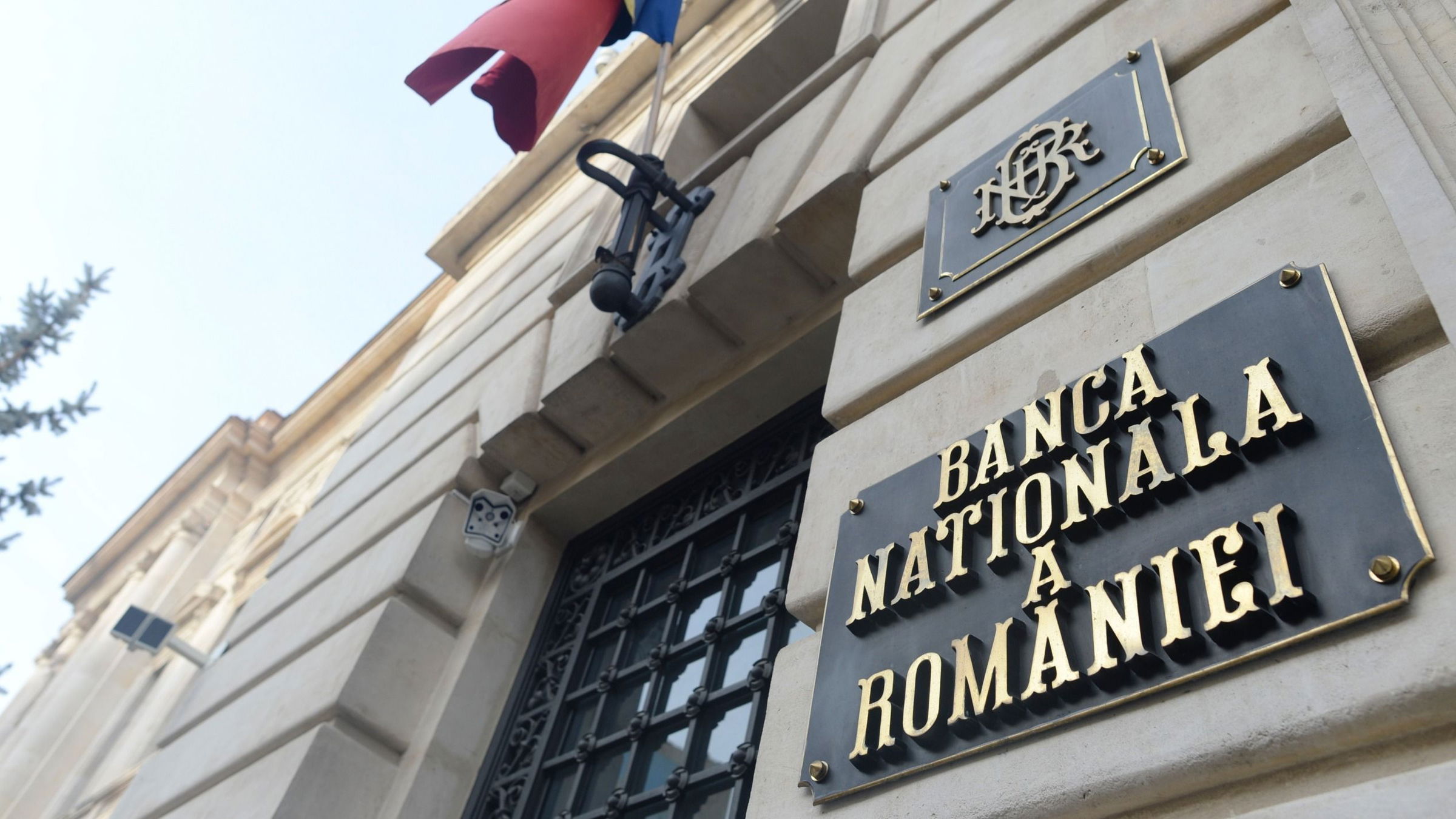 Tavaly több mint egymilliárd euróval csökkentek a külföldi közvetlentőke-befektetések Romániában