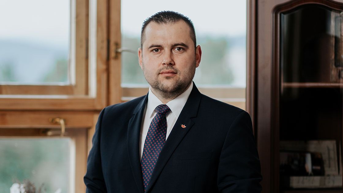 Előzetes letartóztatásba helyezték a Hargita Megyei Tanács alelnökét, Barti Tihamért