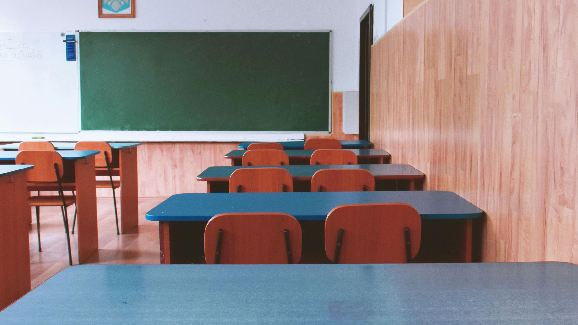 Felkészítik a tanárokat, hogyan ismerhetik fel a kábítószer-fogyasztás korai jeleit